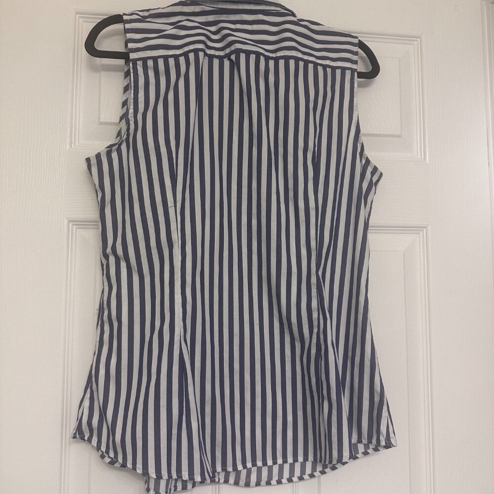Banana Republic Sleeveless Button Down Size 14 - Picture 3 of 3